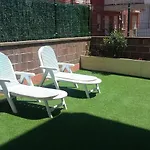 Holiday נוחה